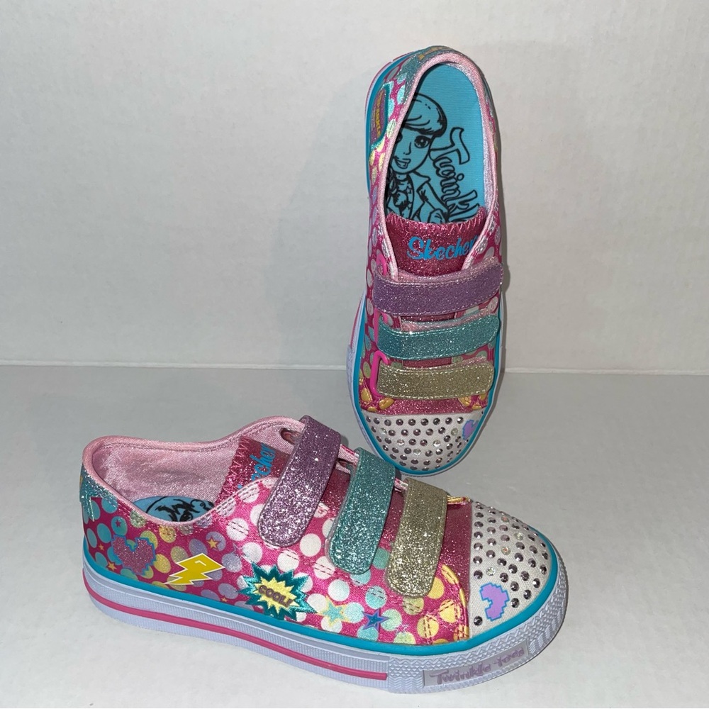 Like-new Skechers Twinkle Toes Pop Princess light-up shoes little girls size 1